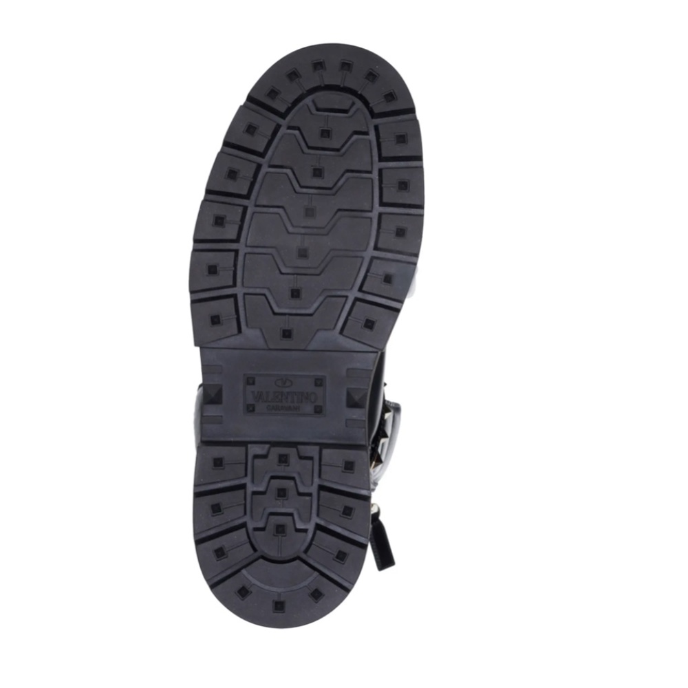 NIB $1390 Valentino Garavani Rockstud Combat Boot in size 37! - Picture 6 of 6